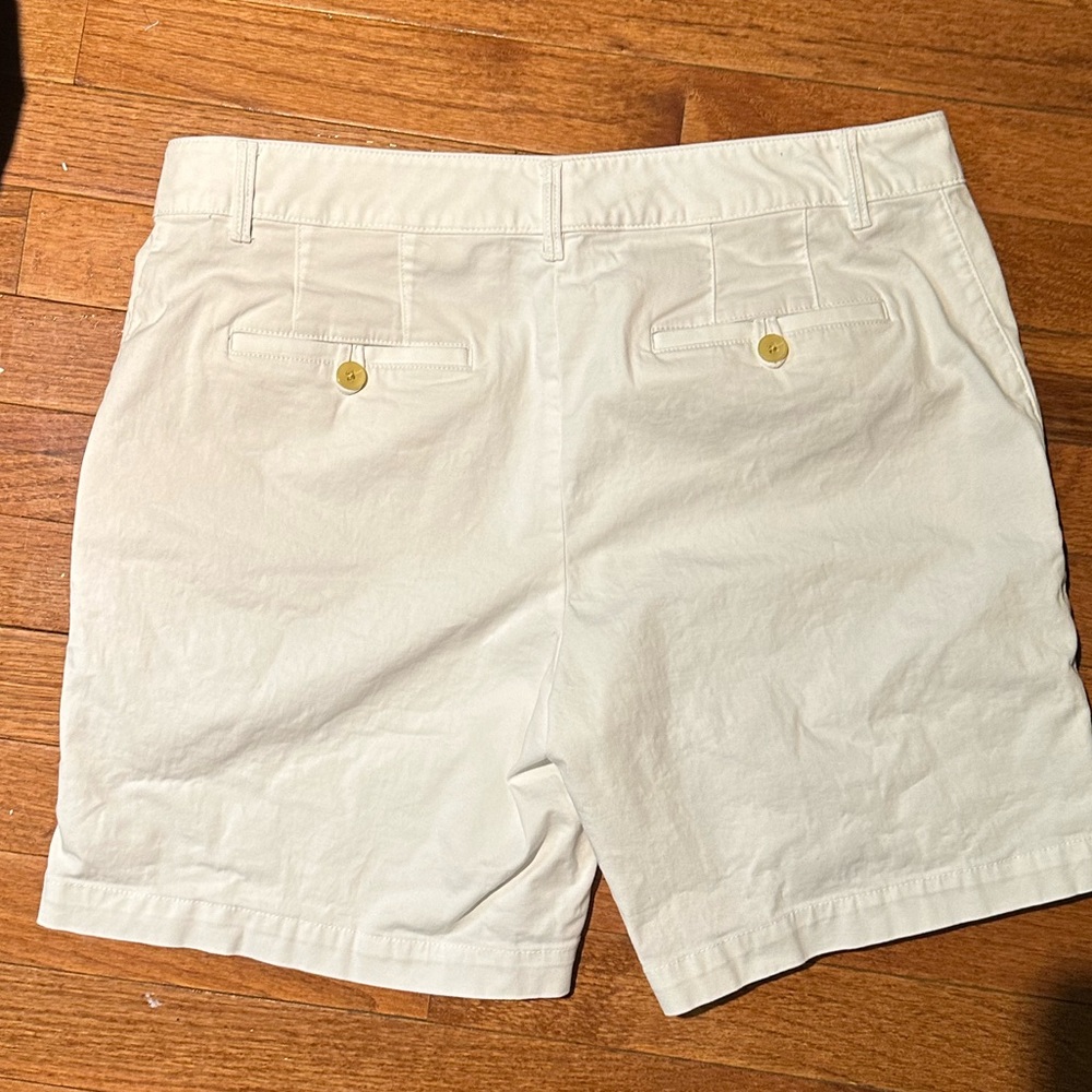 Talbots size 8 petite women's white shorts. - Picture 2 of 3